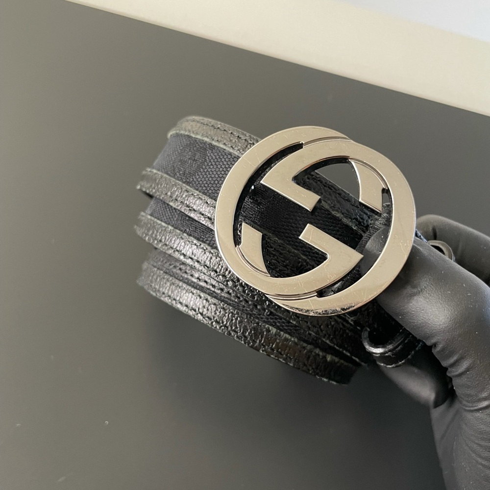 One authentic Gucci belt, Black